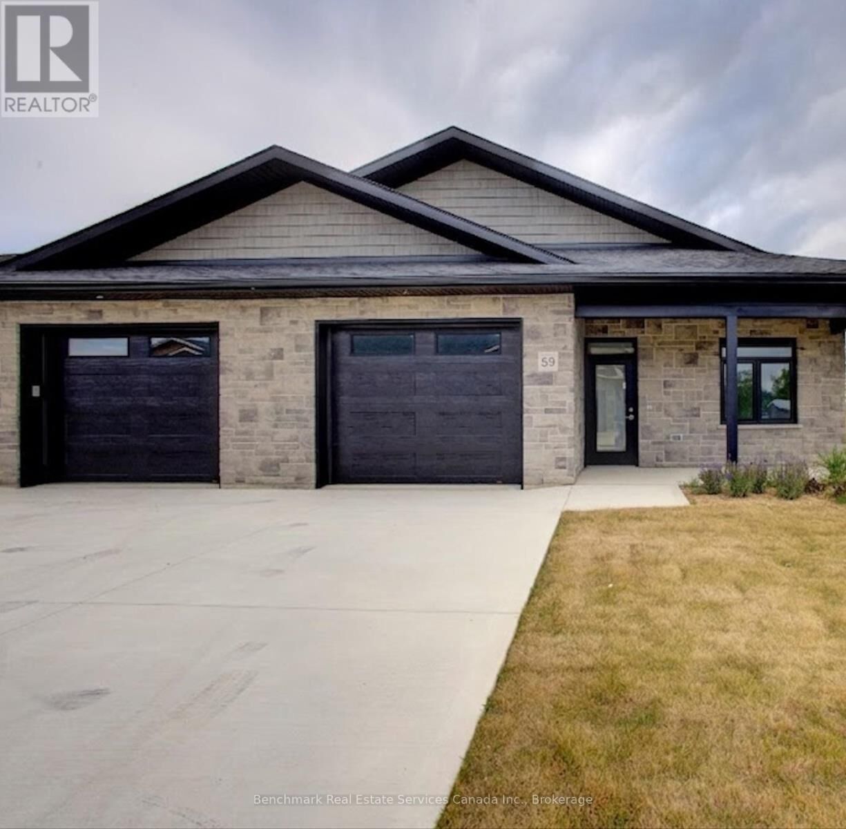 Property Photo: 57 Cavalier Crescent ON N0G 2R0