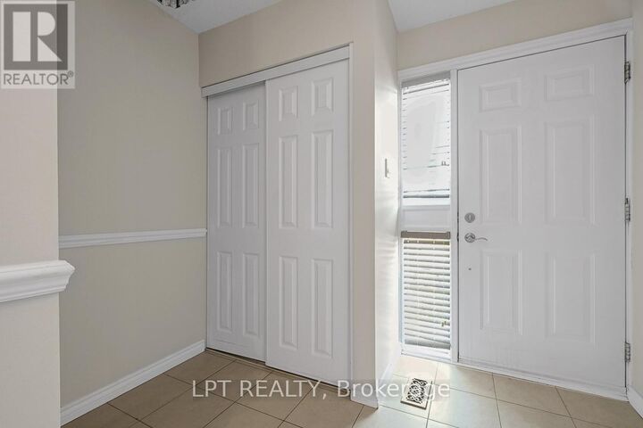 Property Photo: 3501 Aladdin Lane 1 ON K1T 1E1
