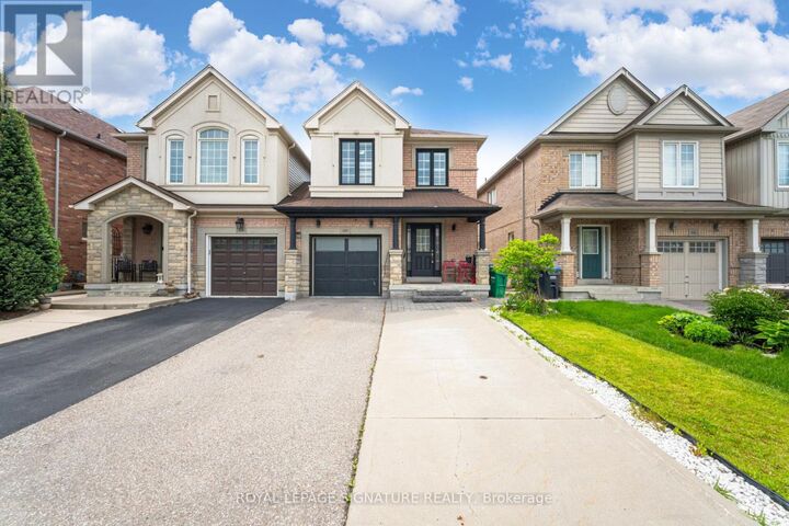Property Photo:  66 Lightcatcher Circle  ON L6P 3P5 