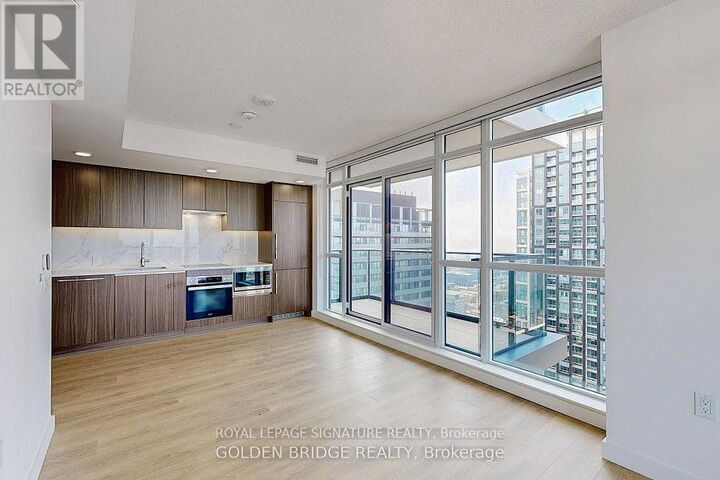 Property Photo:  38 Widmer Street 3611  ON M5V 0P7 