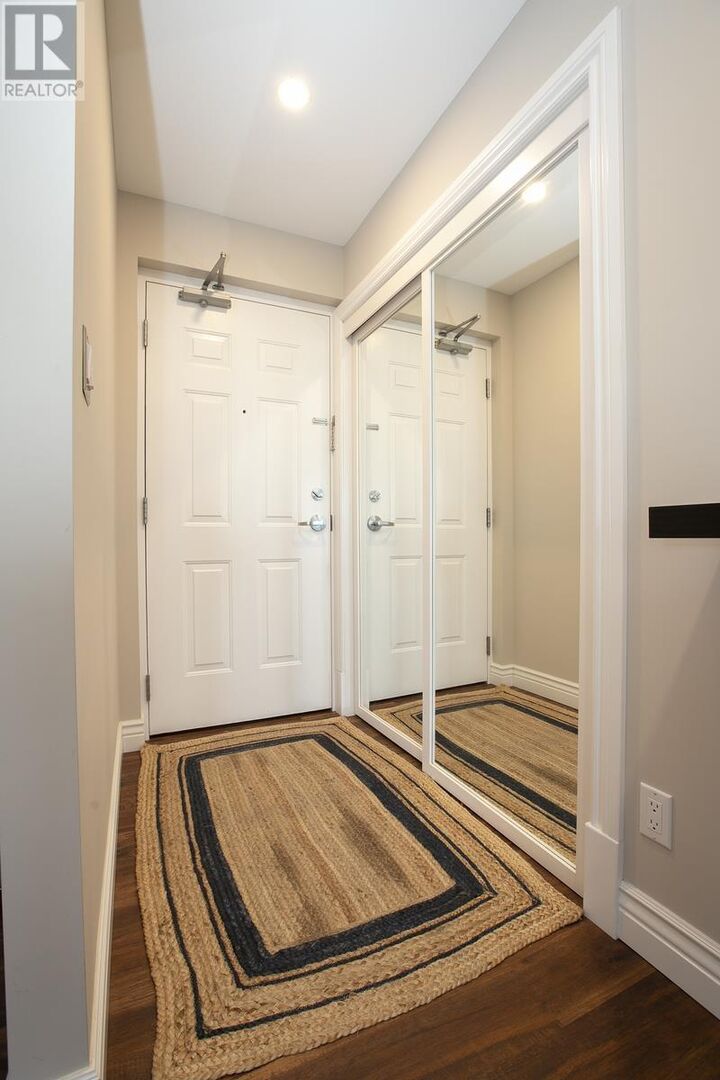 Property Photo: 719 Bay St # 604 ON P6A 6Y3