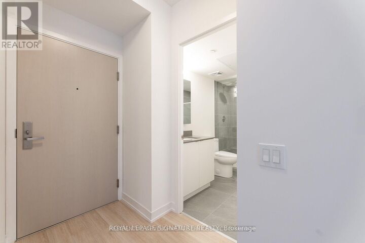 Property Photo:  500 Wilson Avenue 548  ON M3H 0E5 