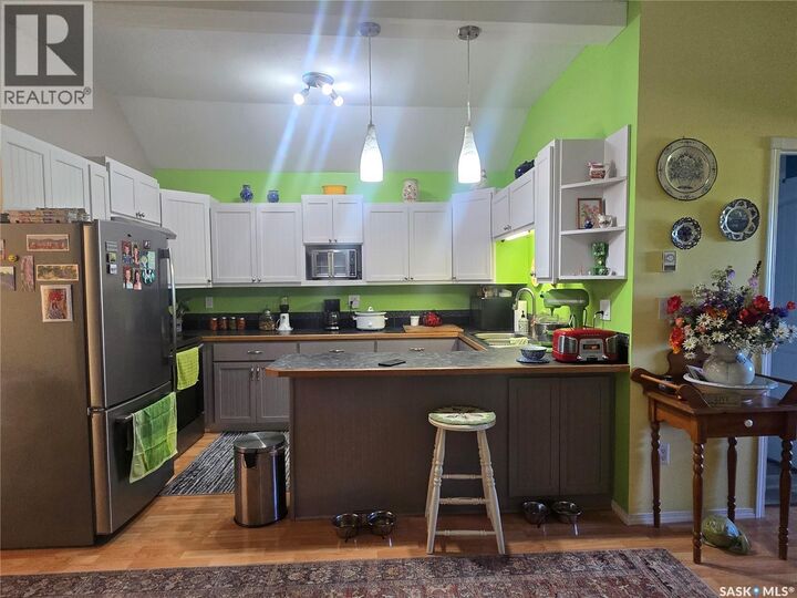 Property Photo: 200 Railway Avenue SK S0C 0X0
