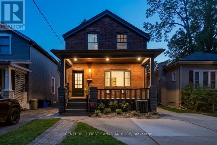 Photo de la propriété:  867 Colborne Street  ON N6A 4A1 