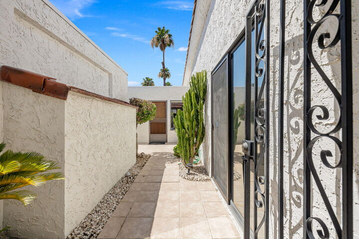 Property Photo: 34351 Calle Las Palmas CA 92234