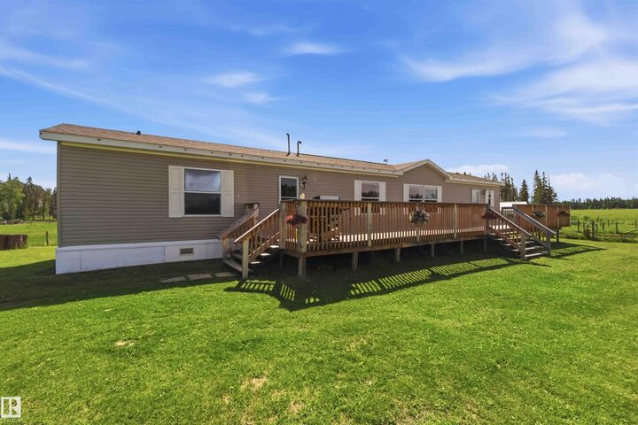 Property Photo: 55213 Rge Road 62 AB T0E 2A0