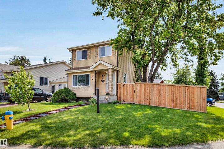 Property Photo: 4551 33A Avenue NW AB T6L 4X2