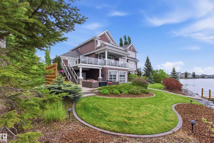Property Photo:  9003 16 Avenue SW  AB T6X 1B2 