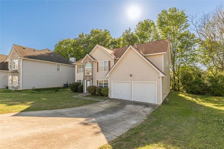 Property Photo: 11645 Kades Trail GA 30228