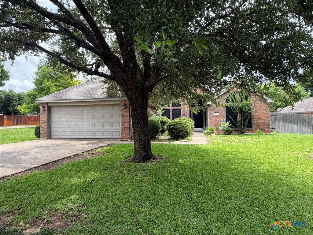 Property Photo:  1021 Westend Drive  TX 76502 