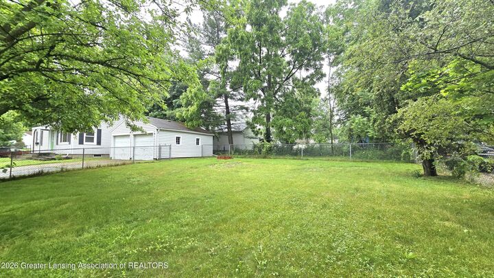 Property Photo:  1220 Whyte Street  MI 48906 