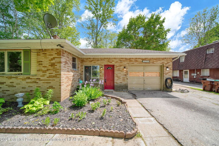 Property Photo: 4149 Greenwood Avenue MI 48842