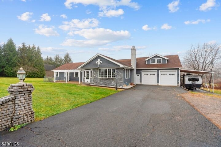 Property Photo:  18 Old Wolfe Rd  NJ 07828 