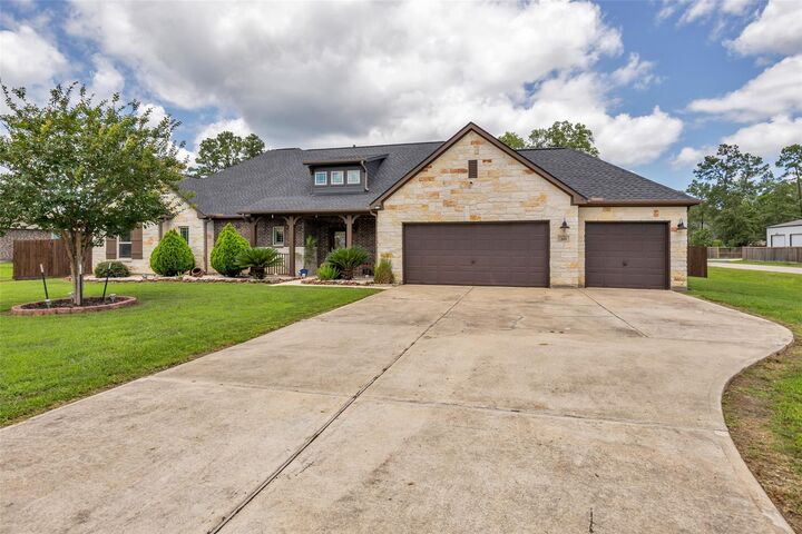 Property Photo: 265 Road 662 TX 77535