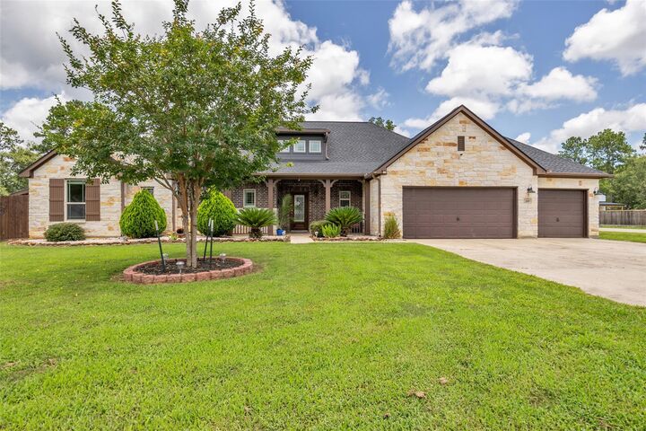 Property Photo:  265 Road 662  TX 77535 