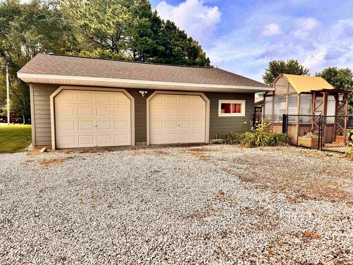 Property Photo: 3592 W State Rd. 66 IN 47635