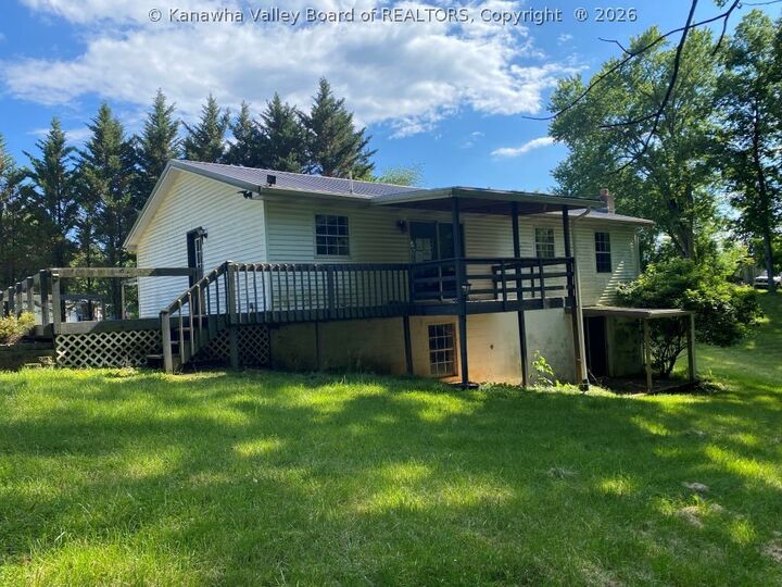 Property Photo:  1305 Linda Lane  WV 26104 