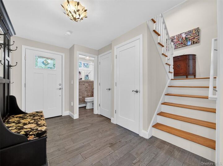 Property Photo:  42 Chestnut Oval  NY 10962 