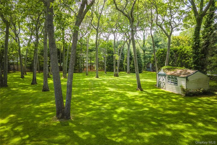Property Photo:  20 Fordham Drive  NY 11946 
