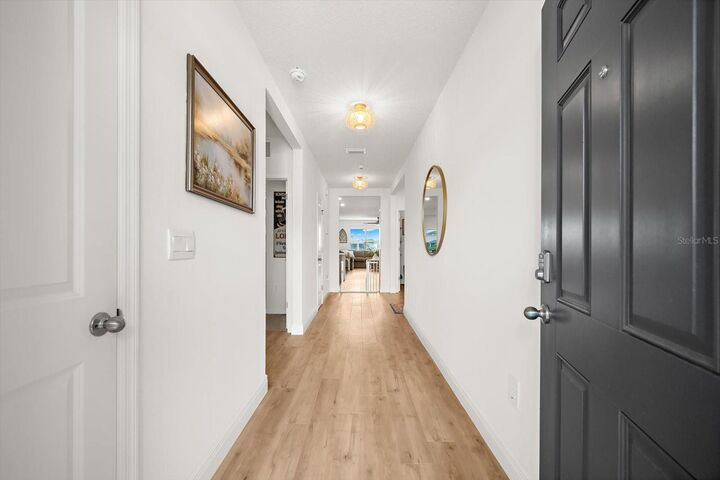 Property Photo: 17914 Canopy Place FL 34211