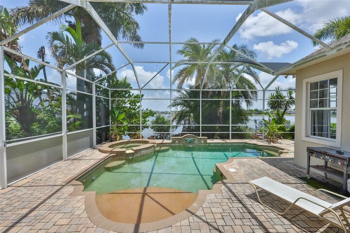 Property Photo:  5229 Brighton Shore Drive  FL 33572 