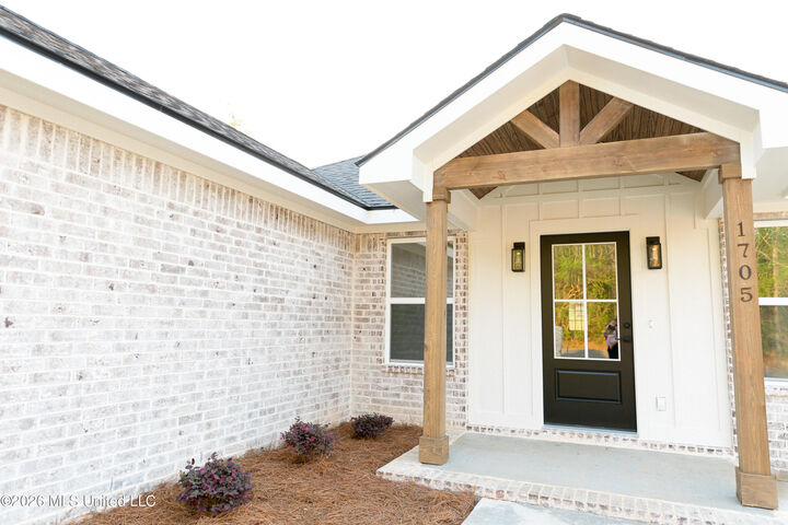 Property Photo: 1812 Barracuda Drive MS 39553