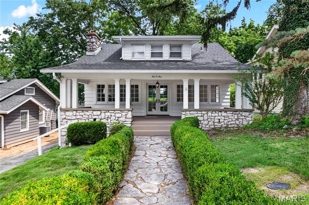 Property Photo: 505 Cherry Avenue MO 63119