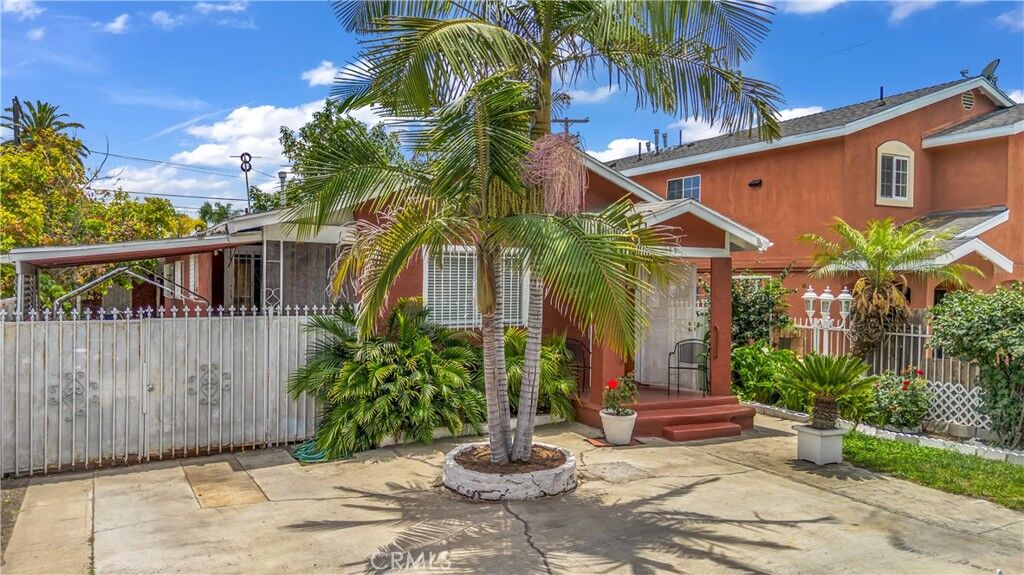 Property Photo:  344 W 83rd  CA 90003 