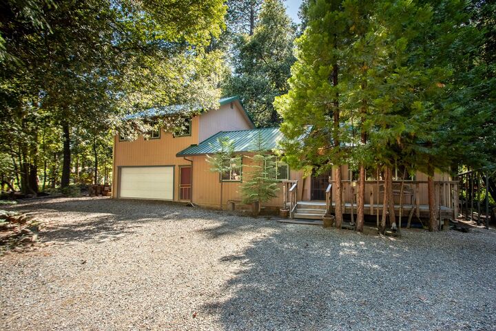 Property Photo: 6251 Merry Way CA 95930
