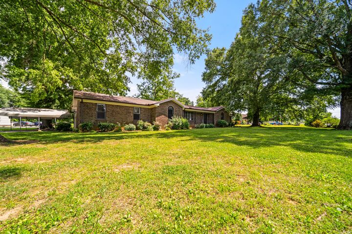 Property Photo:  5812 Washington Blvd  TN 37129 