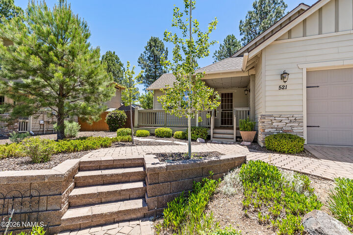 Property Photo: 521 W Nugget Trail AZ 86005