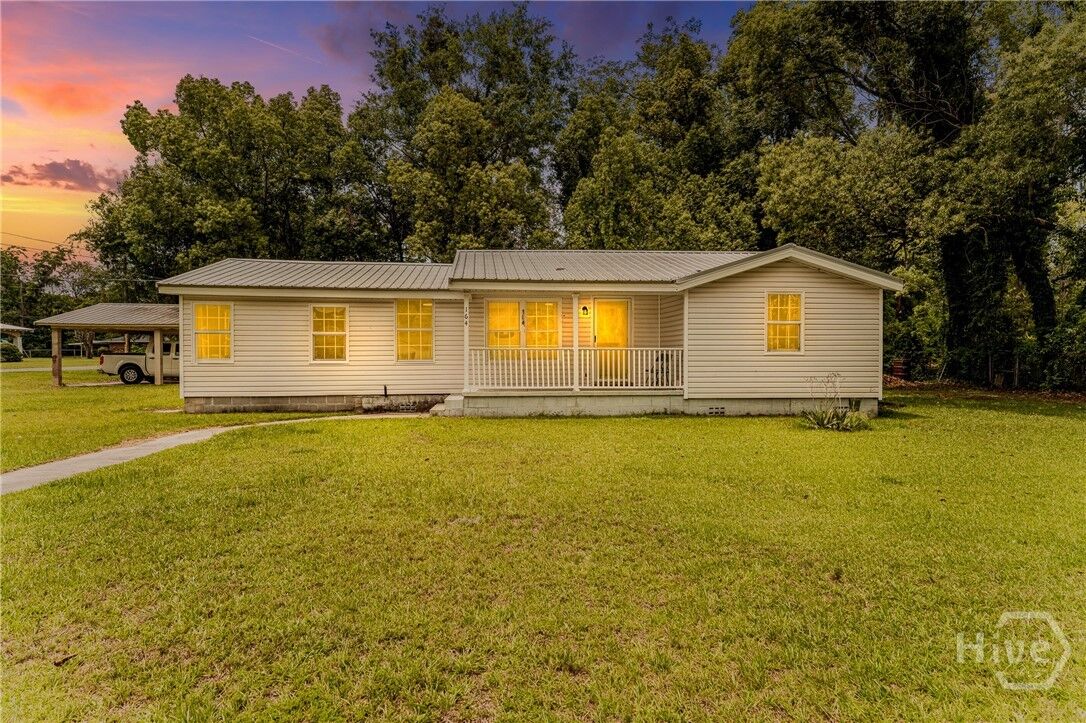 Property Photo:  164 E Academy Street  GA 31316 