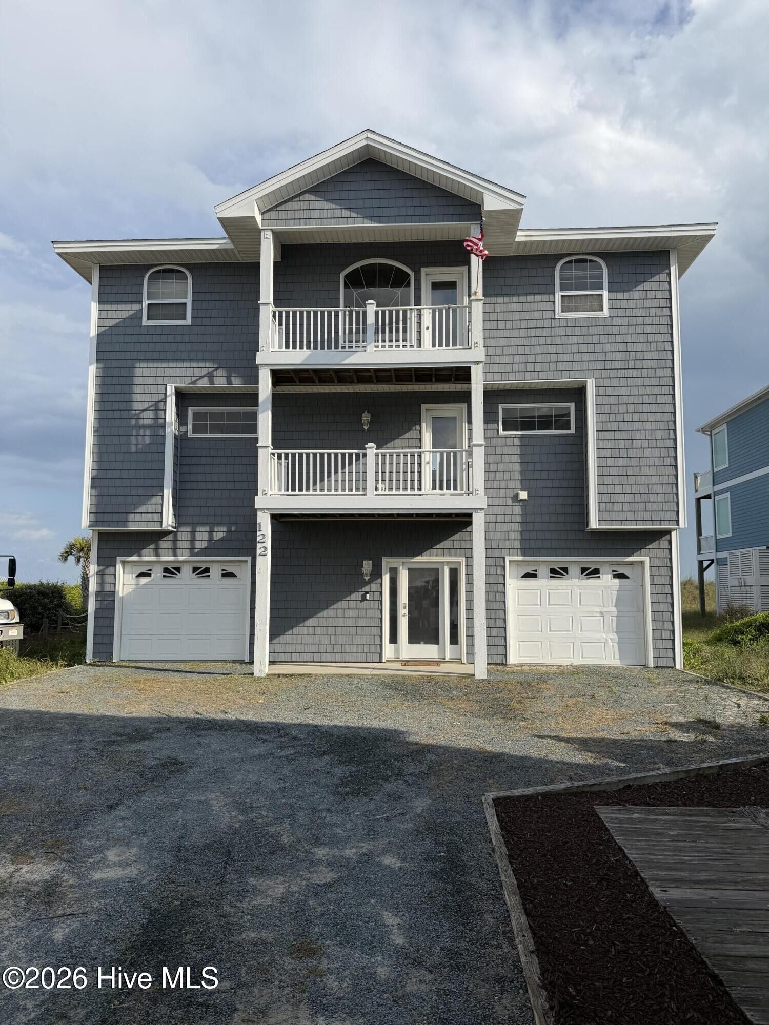 Property Photo:  122 N Permuda Wynd Drive  NC 28460 