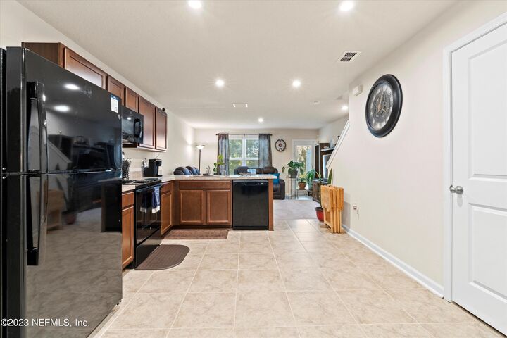 Property Photo:  5893-A Creekside Crossing  FL 32210 