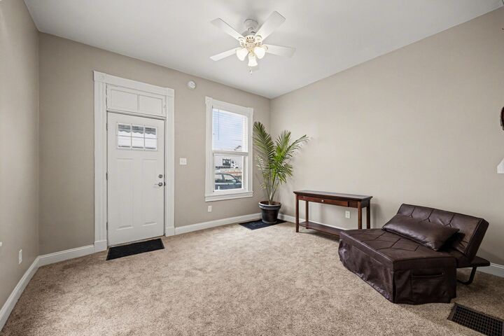 Property Photo: 704 W 35th Street KY 41015