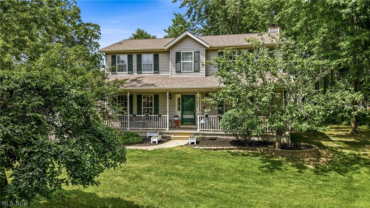 Property Photo:  2009 Deer Meadow Boulevard  OH 44241 