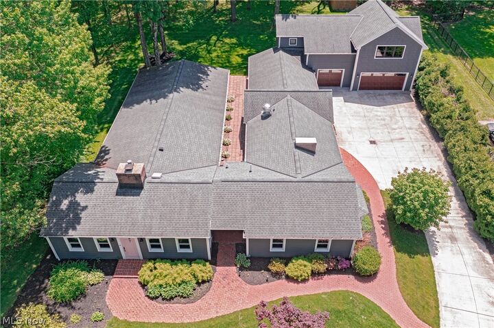 Property Photo: 1 Deerfield Drive OH 44022