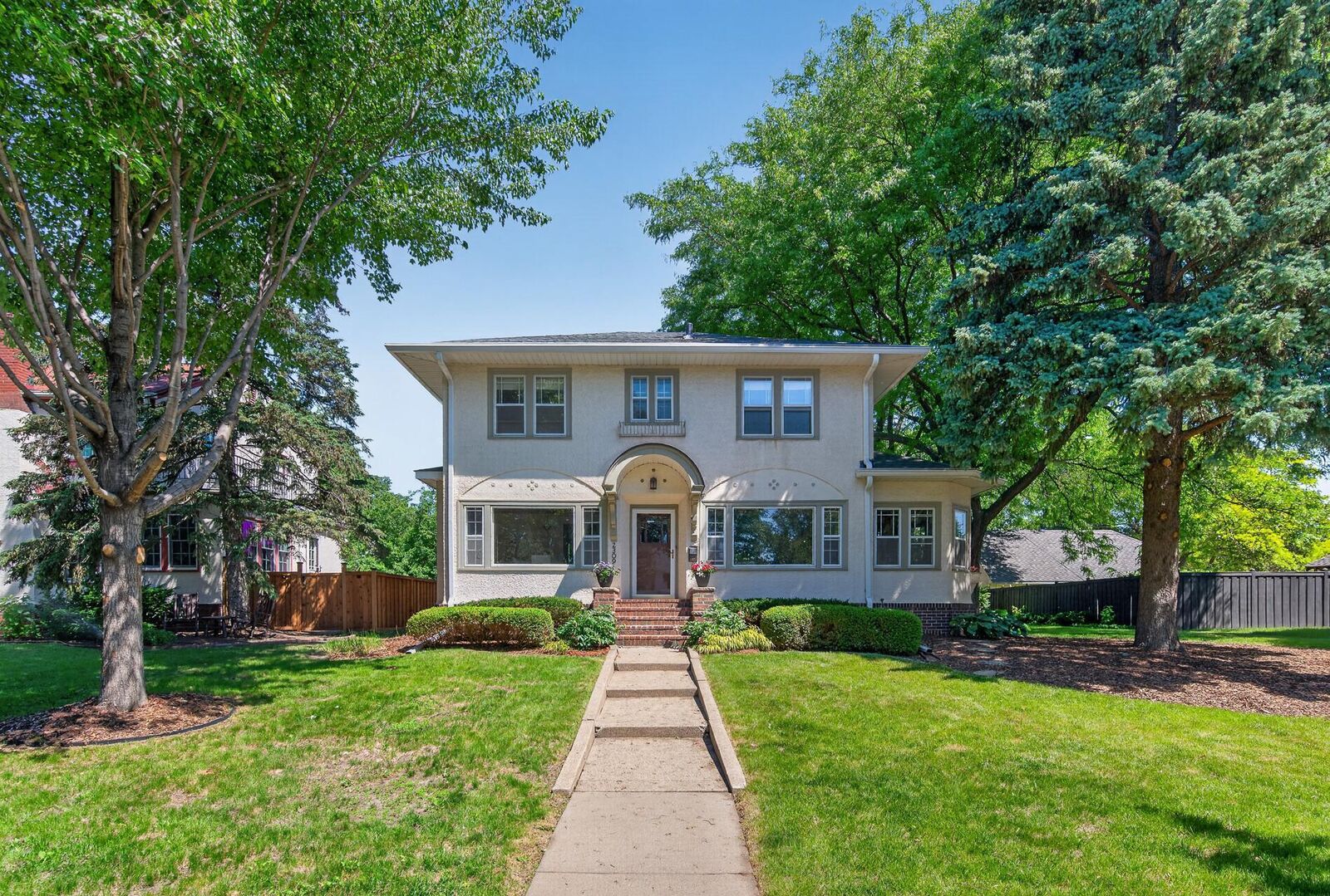Property Photo: 2309 Saint Anthony Parkway MN 55418