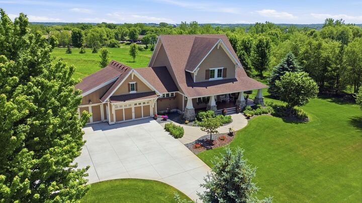 Property Photo: 19475 Oak Grove Avenue MN 55372