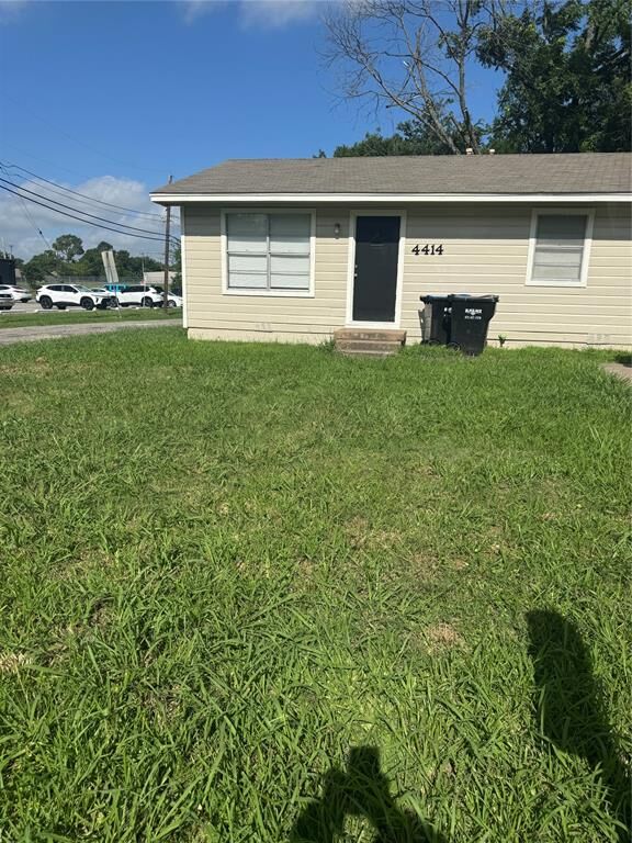 Property Photo: 4414 Roberts Street TX 75401