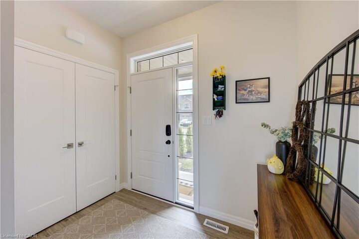 Property Photo: 38 Canary Street ON N4G 0K3
