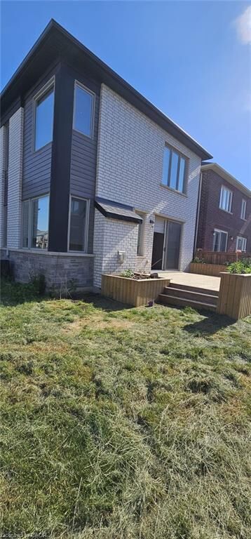 Property Photo:  6 Sitler Street  ON N2R 0T2 