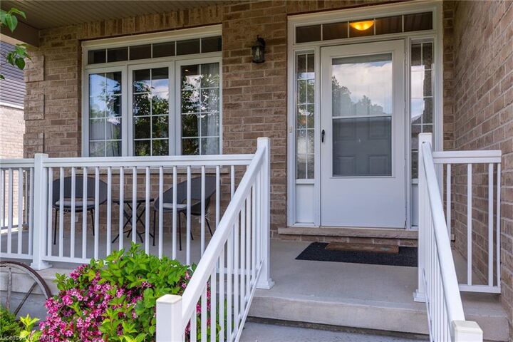 Property Photo: 52 Peterson Street ON K8V 5P8