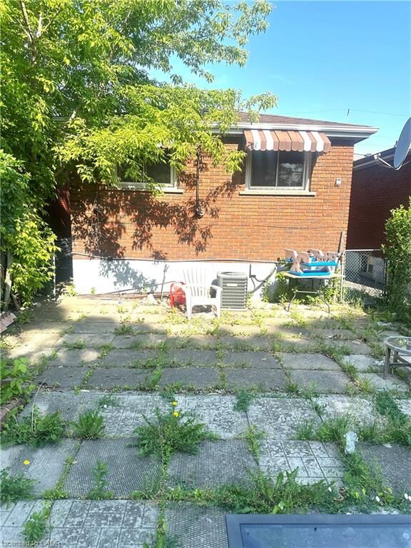 Property Photo: 70 Ellis Avenue ON L8H 4L9