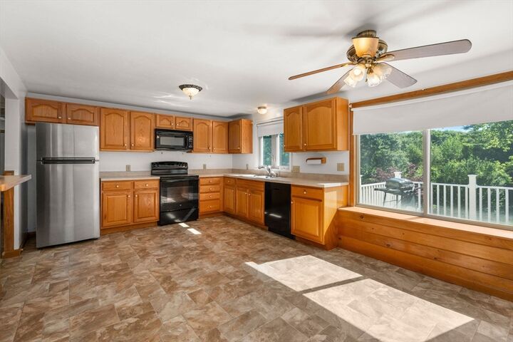 Property Photo: 11 Ashworth Dr MA 01537