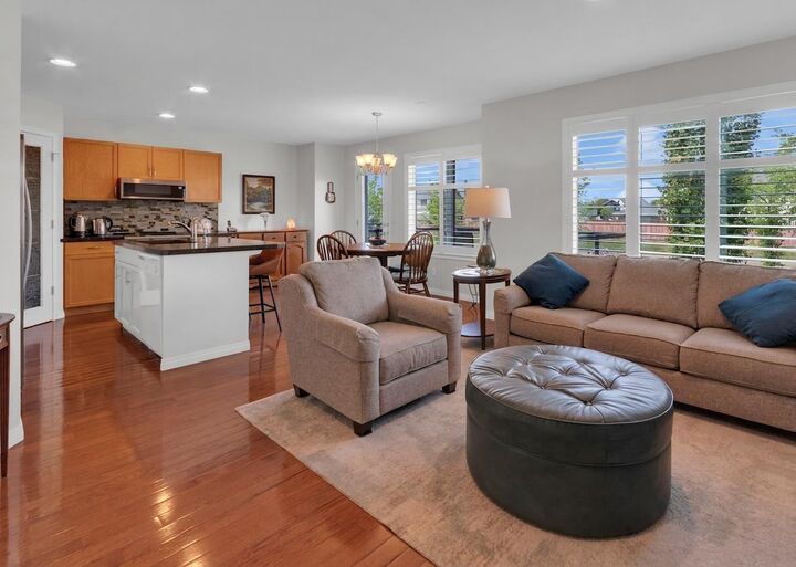 Property Photo:  381 Silver Springs Way NW  AB T4B 2X8 