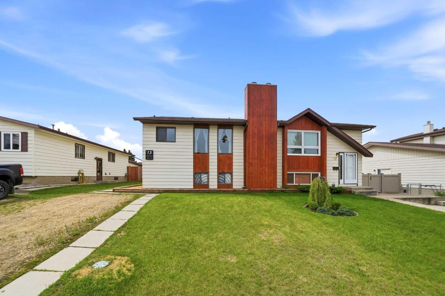 Property Photo: 15 McLean Street AB T4R 1T6