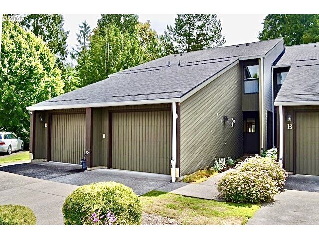 Property Photo: 13846 NW 10th Ct WA 98685