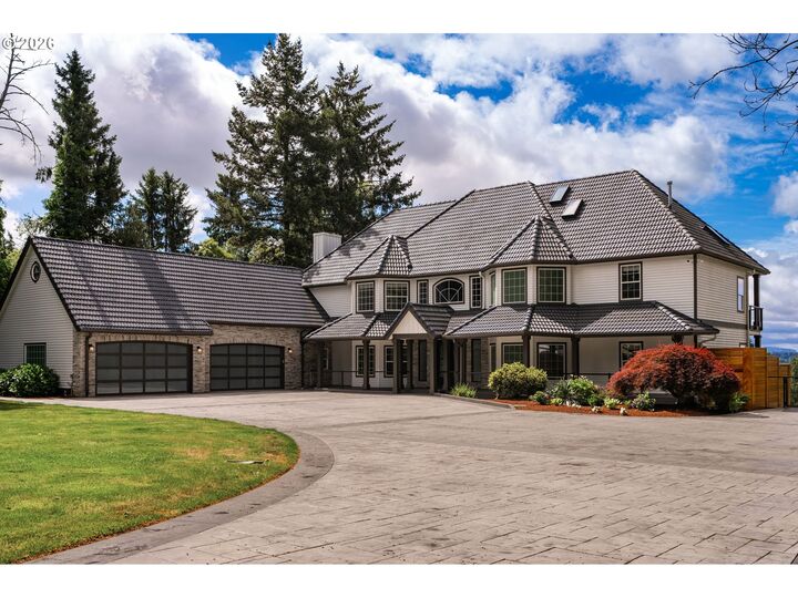 Property Photo: 12815 SE Rivercrest Dr WA 98683