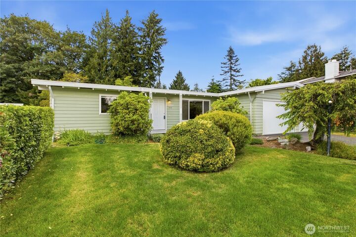 Property Photo: 10510 SE 233rd Place WA 98031